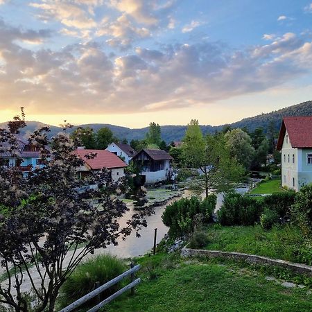 Krka River Lodge Znojile pri Krki Exteriér fotografie